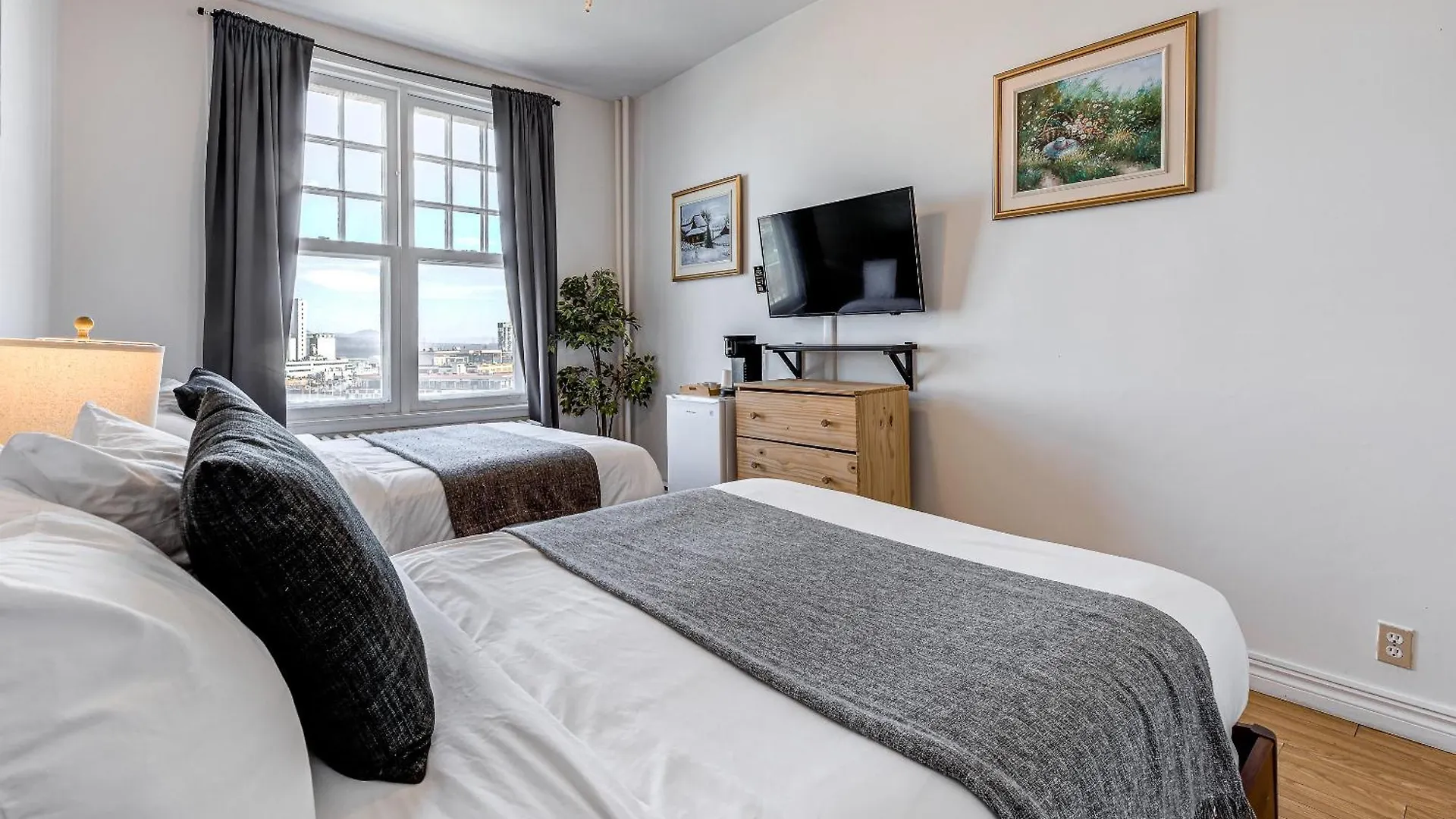 North House - Hotel Automatise Manoir Des Remparts Quebec City